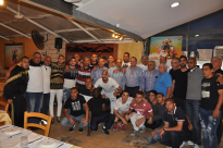 بالصور: لاعبو ابناء يافا الارثوذكسي يحتلفون بالفوز في مطعم أفلوكا 